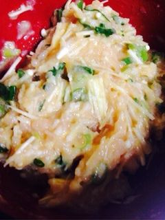 お鍋に♪えのき入り鶏団子-レシピのメイン写真