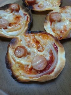 残った餃子の皮で簡単ピザ!!-レシピのメイン写真