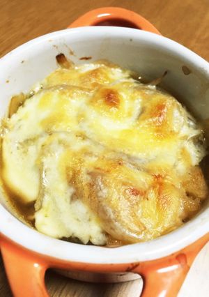 パン耳オニオングラタンスープ。レンジで！-レシピのメイン写真