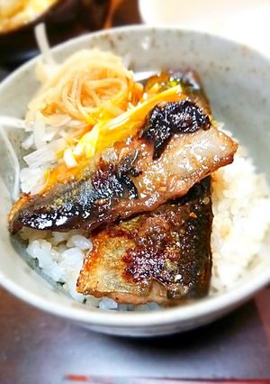 子供から大人までみ～んな大好き♪秋刀魚丼-レシピのメイン写真