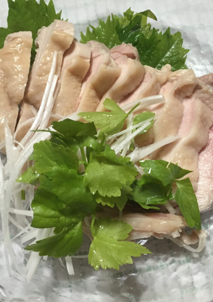お家でしっとり美味しい蒸し鶏(o^^o)-レシピのメイン写真