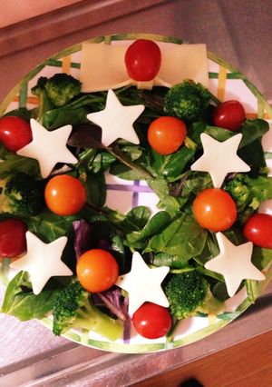 クリスマスリースサラダ-レシピのメイン写真