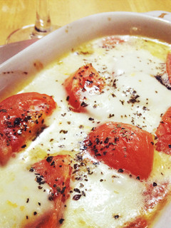 トマトとモッツァレラのホットカプレーゼ-レシピのメイン写真