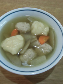 初めてでも簡単!鶏団子のすいとん汁-レシピのメイン写真