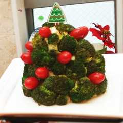 รูปของ クリスマスツリーサラダ☆
