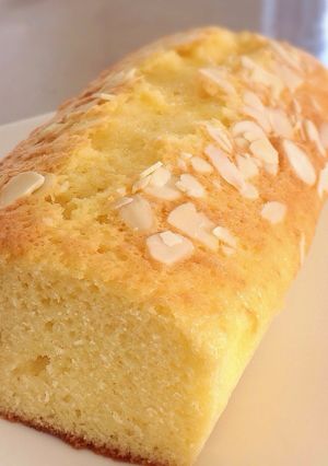 サラダ油を使用✨アーモンドパウンドケーキ-レシピのメイン写真