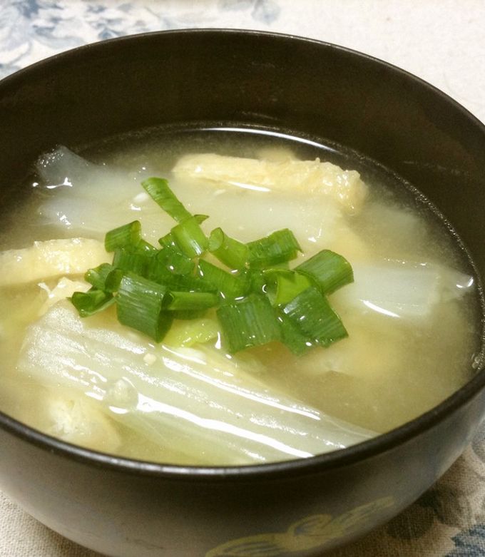 生姜たっぷり白菜と揚げのお味噌汁。-レシピのメイン写真