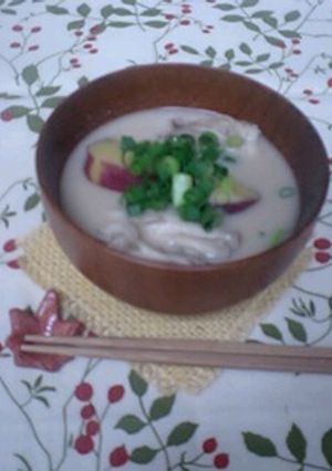 まいたけとさつま芋の豆乳お味噌汁-レシピのメイン写真