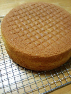 シンプル材料の簡単スポンジケーキ-レシピのメイン写真