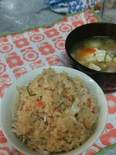 簡単!!カニかまの炊き込みご飯-レシピのメイン写真