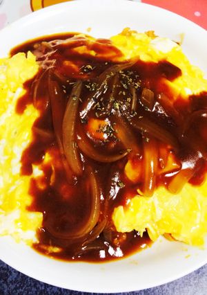 特別な日に！簡単ビーフシチューオムライス-レシピのメイン写真