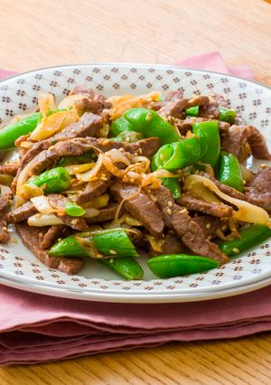 牛肉とスナップえんどうの塩炒め-レシピのメイン写真