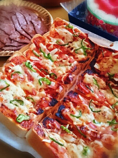 食パンで節約☆簡単☆パーティーピザ-レシピのメイン写真