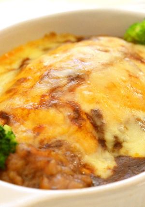 簡単アレンジ♪カレーチーズがけオムライス-レシピのメイン写真