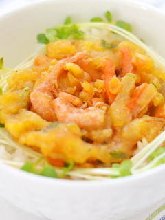 めんつゆで簡単♪甘えびかき揚げ丼-レシピのメイン写真