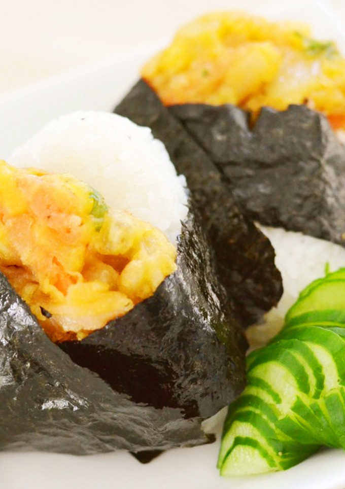簡単♪天むす風＊甘えびかき揚げのおにぎり-レシピのメイン写真
