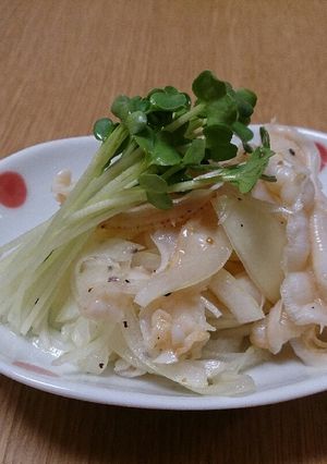 ホタテの貝ひもと玉ねぎのマリネ風♪-レシピのメイン写真