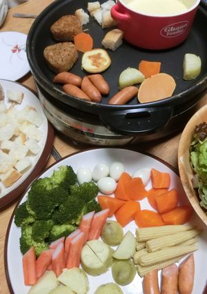 ホットプレートでチーズフォンデュ-レシピのメイン写真