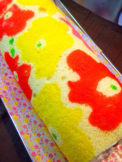 マリメッコ風ロールケーキ-レシピのメイン写真