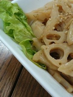 シャキシャキ食感♬蓮根の甘辛生姜炒め-レシピのメイン写真