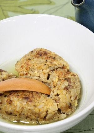 納豆チャーハンの焼きおにぎり茶漬け-レシピのメイン写真