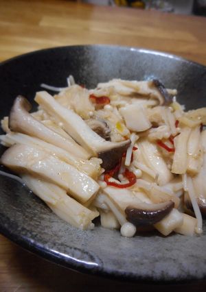 きのこのにんにく酒蒸し-レシピのメイン写真