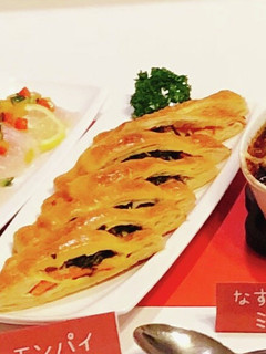 サーモンとほうれん草のパイ包み焼き-レシピのメイン写真
