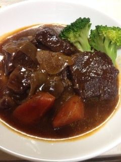 クリスマスに☆牛肉の赤ワイン煮-レシピのメイン写真