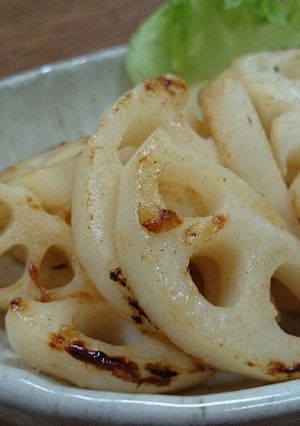 シンプルに♬蓮根の和風バター焼き☆-レシピのメイン写真