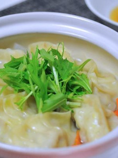 野菜たっぷり餃子鍋-レシピのメイン写真