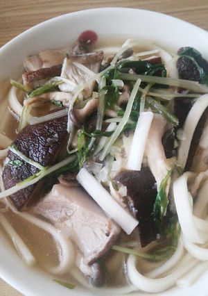 レモン塩香る温かキノコうどん-レシピのメイン写真