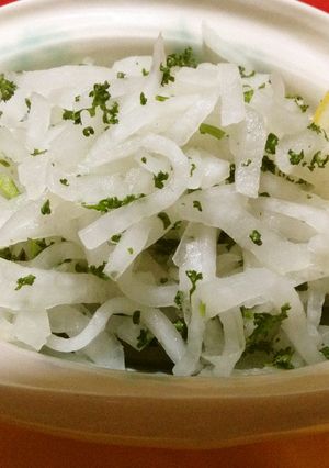 大根と生パセリたっぷりのしんなりサラダ-レシピのメイン写真