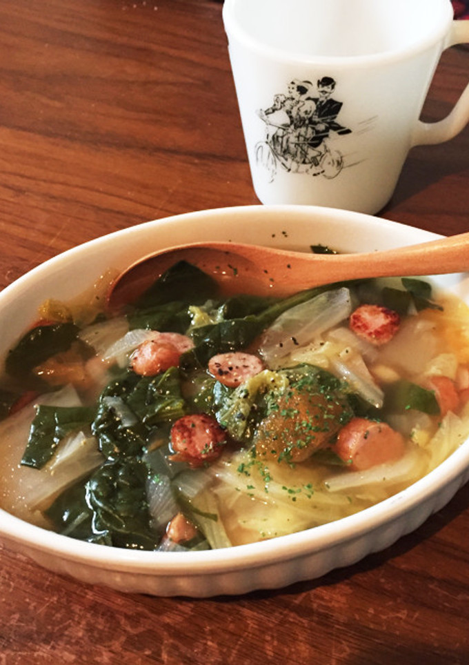 ちぢみほうれん草とトマトのコンソメスープ-レシピのメイン写真