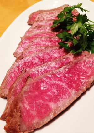 熟成するから美味しい♪ローストビーフ-レシピのメイン写真