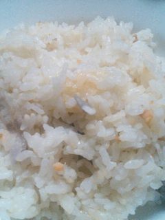 里いもと鮭の炊き込み御飯♬-レシピのメイン写真