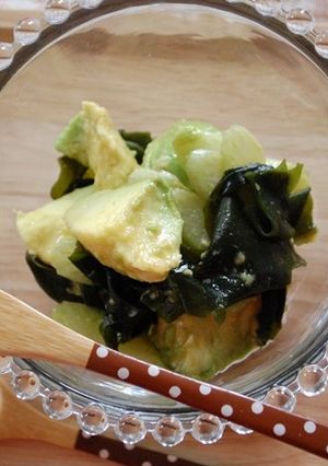 アボカドわかめセロリのしゃきしゃきサラダ-レシピのメイン写真