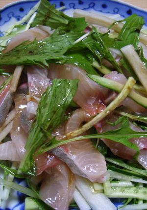 大葉にんにく醤油でお刺身サラダ-レシピのメイン写真
