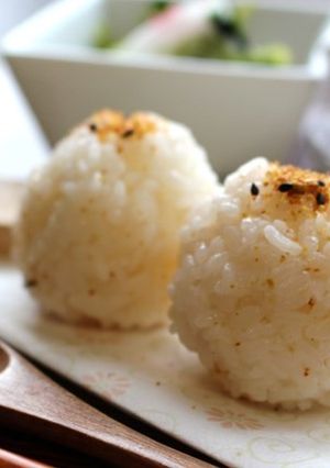 七味ごはんのおにぎり-レシピのメイン写真