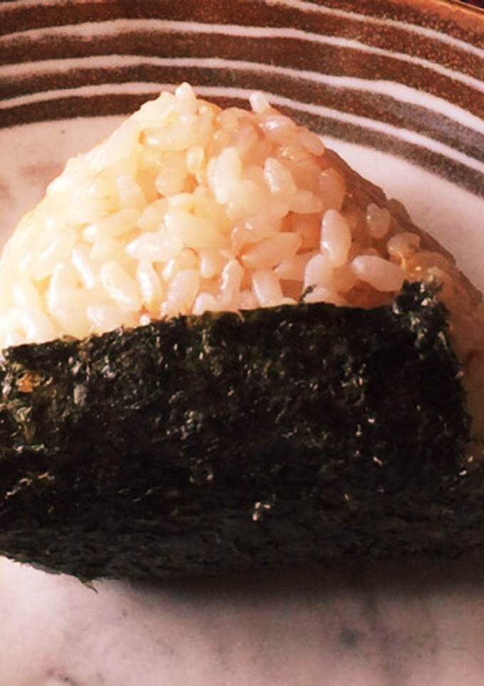 簡単 おいしい おかかおにぎり-レシピのメイン写真