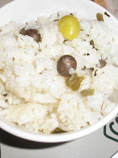 秋だけ会える味!むかごご飯-レシピのメイン写真