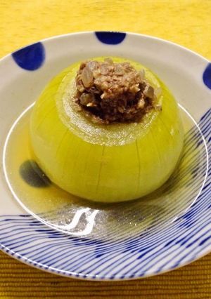 玉ねぎで作ろう♪玉ねぎの肉詰めコンソメ煮-レシピのメイン写真