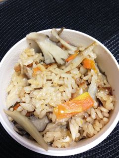 簡単 ごぼう舞茸鶏胸肉の炊き込み御飯-レシピのメイン写真