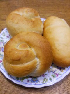 翌日もしっとり*サワークリーム入りのパン-レシピのメイン写真