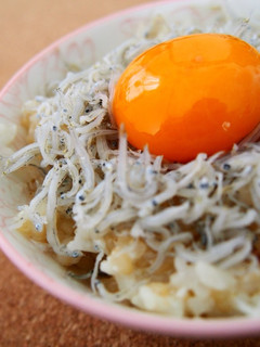 簡単ご飯◇ふわっふわ◆しらす卵かけご飯-レシピのメイン写真