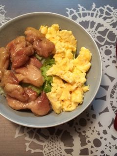 照り焼きマヨ丼炒り卵でカサ増し-レシピのメイン写真