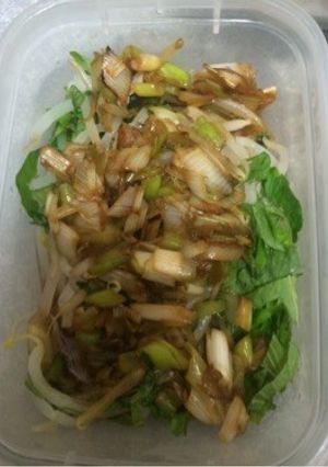もやしと大葉のサラダ〜焦がし葱醤油添え〜-レシピのメイン写真