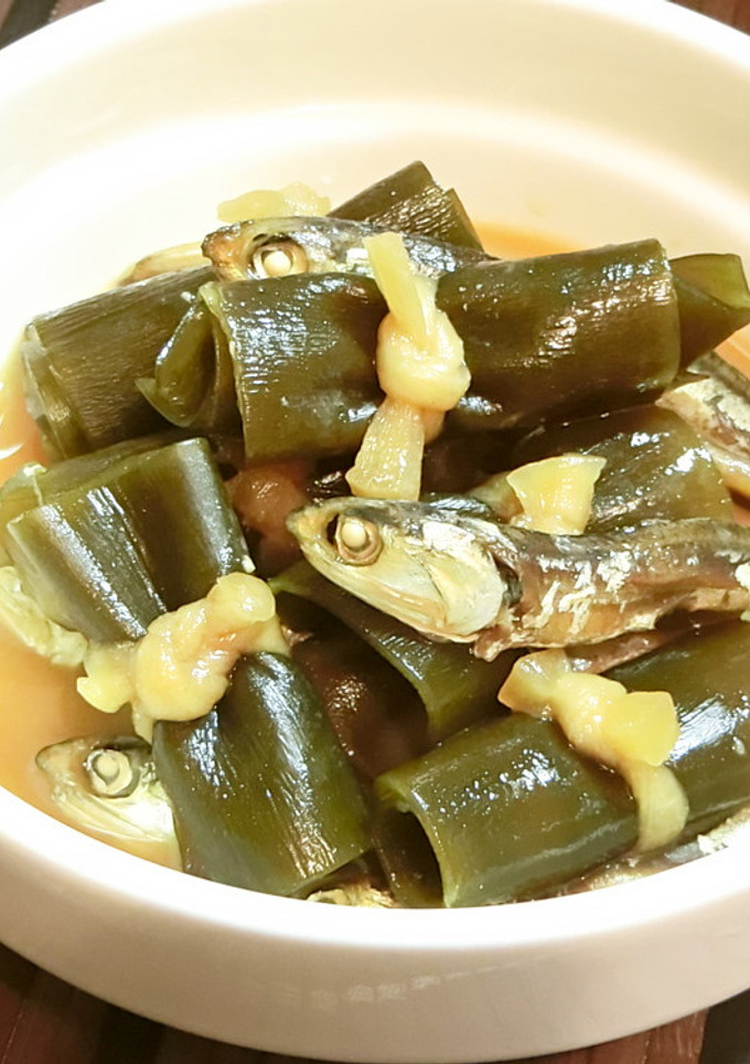 昆布巻きと小魚の柔らか煮-レシピのメイン写真