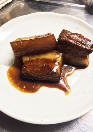 沖縄料理の定番ラフテー (三枚肉・角煮)-レシピのメイン写真