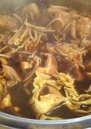 四川風☆ピリ辛餃子鍋-レシピのメイン写真