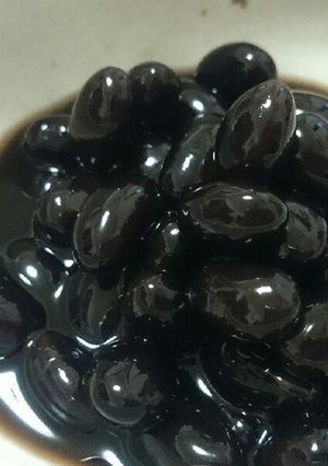 つやつや☆お鍋で黒豆煮～重曹いらず-レシピのメイン写真